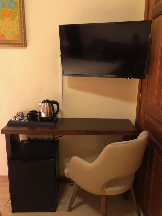Hostal Loreto Denia Bagian luar foto