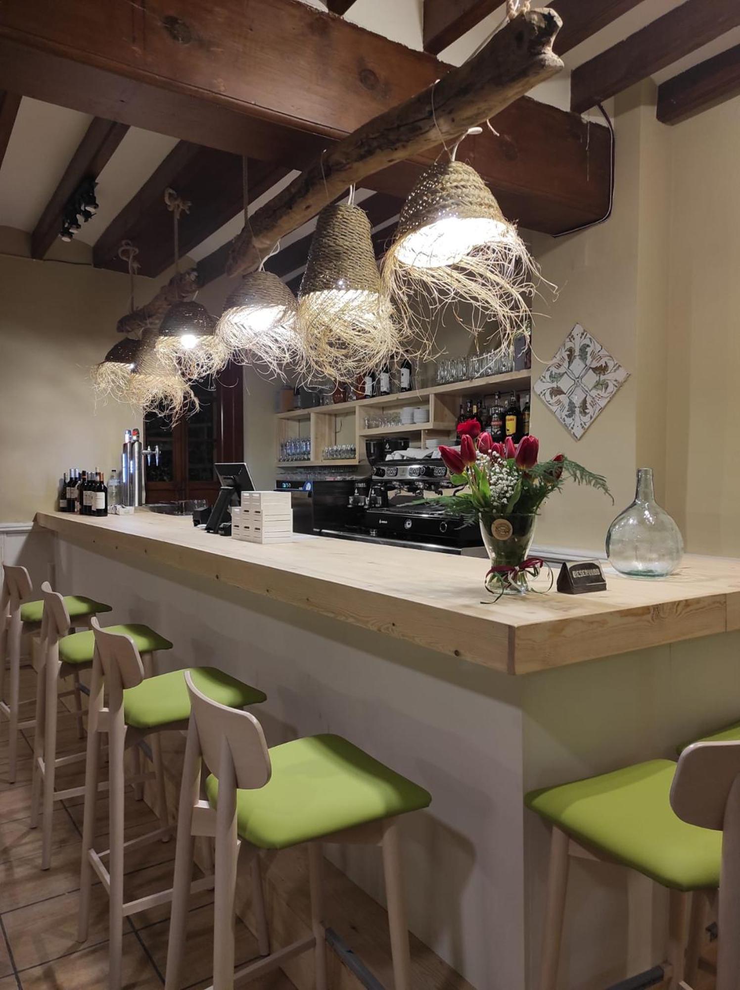 Hostal Loreto Denia Bagian luar foto